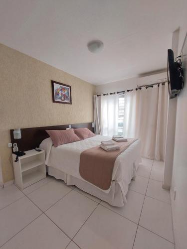 Standard Double Room image 7