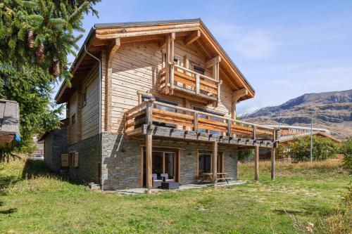 Superb flat in a chalet in L'Alpe d'Huez - Welkeys