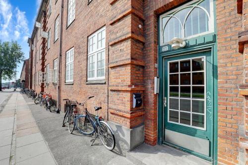 Cosy room in residential part of Copenhagen, with free street parking and shared bathroom, Kopenhaga (zdjęcie 3)