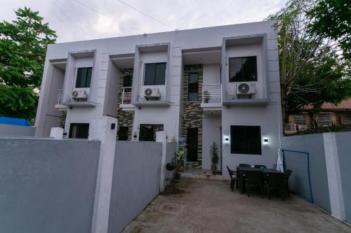 Lovely Soter Modern Apartment