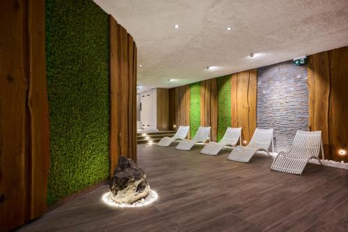 406219491 Hotel Ózon & Luxury Villas