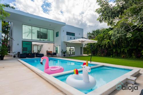 Modern Villa with private Pool in Cancun