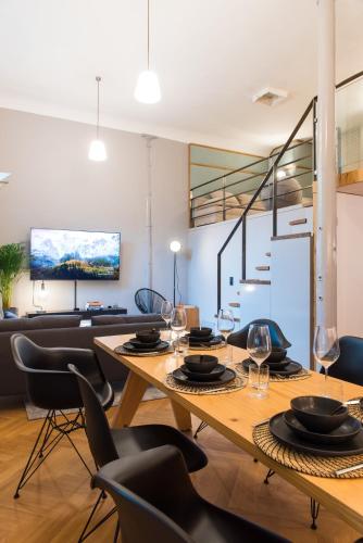 Design Loft I 130 qm I Klimaanlage I Europapark 20min I 2 Etagen I 2 Bäder I Nespresso I Parkplatz in Lahr, Deutschland