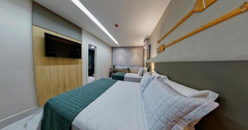 Gaeta Hotel - image 2