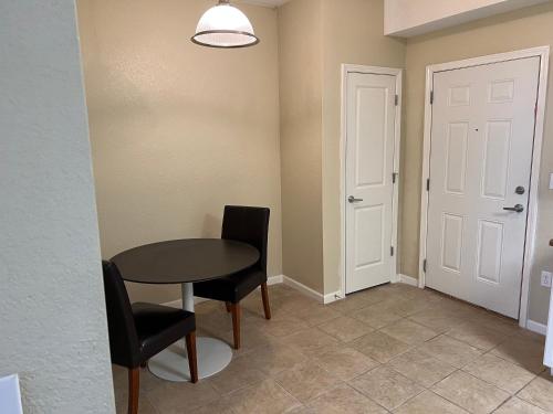 Washburn Hotel Suites - image 7