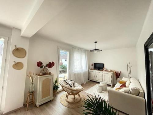 Superbe appartement avec salle de jeux - Apartment - Vaux-lès-Saint-Claude