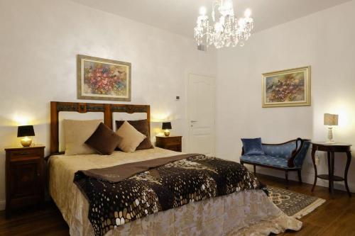 1 queen bed
