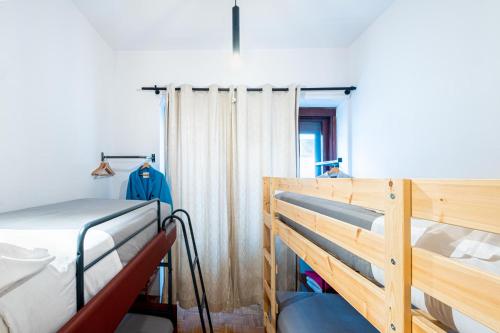 MyTinyHome Festina Lente Room Type - Family Room with Bath