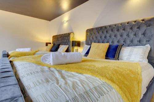 City Centre, 2 Bedroom, Secured Parking, 3 King Bed, WiFi Sleep 6 Guest Comfortable on Three King Size Beds, Jewellery Quarter , Birmingham City Centre , Allocated Secured Parking, Бирмингем (фото 8)