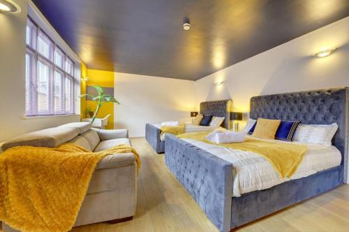 City Centre, 2 Bedroom, Secured Parking, 3 King Bed, WiFi Sleep 6 Guest Comfortable on Three King Size Beds, Jewellery Quarter , Birmingham City Centre , Allocated Secured Parking, Бирмингем