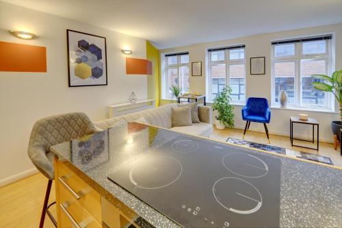 City Centre, 2 Bedroom, Secured Parking, 3 King Bed, WiFi Sleep 6 Guest Comfortable on Three King Size Beds, Jewellery Quarter , Birmingham City Centre , Allocated Secured Parking, Бирмингем (фото 9)