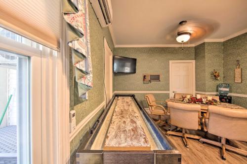 Lovely Harrisburg Home 20 Mins to Hershey Park! in Harrisburg, USA