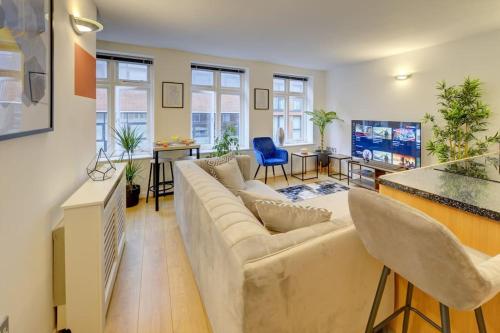City Centre, 2 Bedroom, Secured Parking, 3 King Bed, WiFi Sleep 6 Guest Comfortable on Three King Size Beds, Jewellery Quarter , Birmingham City Centre , Allocated Secured Parking, Бирмингем (фото 7)