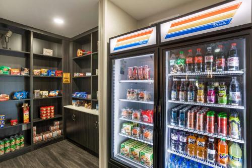 Best Western Plus Executive Residency Antioch Inn - image 6