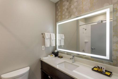 Suite with Two Queen Beds and Kitchenette
