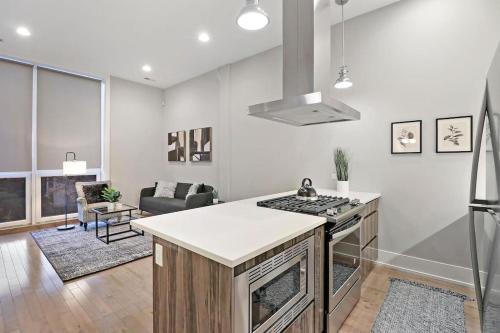 One-Bedroom Apartment image 3