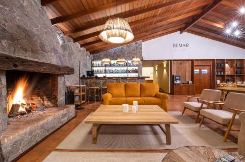 Restaurant, Bemar Carmelo Hotel in Carmelo