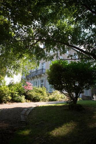Le Chateau De La Vierge - image 3