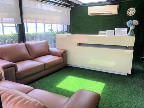 ล็อบบี้, โรงเเรมพูนสุขเพลส (Poonsuk Place Hotel) near หน่วยบัญชาการนาวิกโยธิน กองทัพเรือ