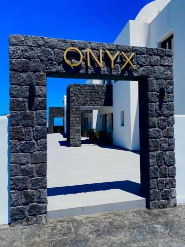 Onyx Hotel & Suites