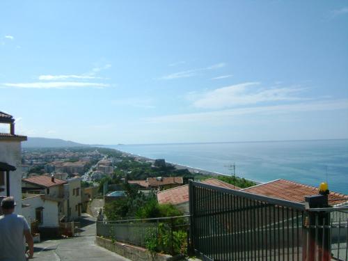  Appartamento panoramico con vista mare e montagna in Scalea