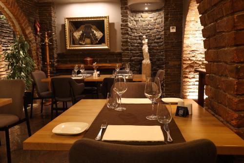 Mondial Hotel