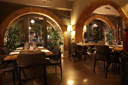 Mondial Hotel