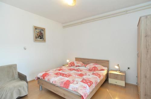 Apartments Plominska 938 - image 11