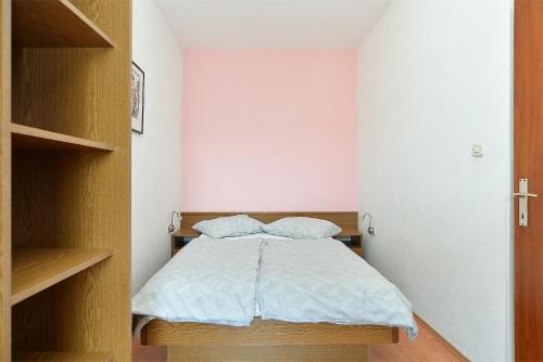 Apartments Plominska 938 - image 14