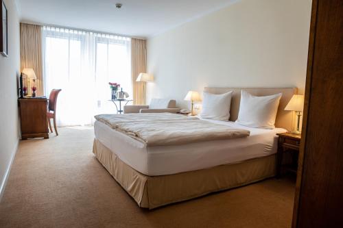 . Altstadthotel Messerschmitt