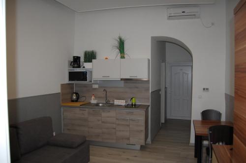 Belváros Apartmanház Sopron - image 9