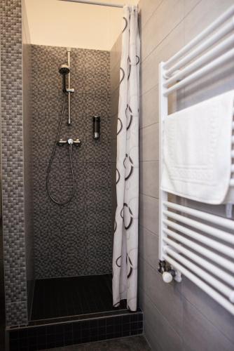 Belváros Apartmanház Sopron - image 7