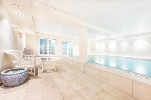 Hotel Parkresidenz Christian VIII - 수영장