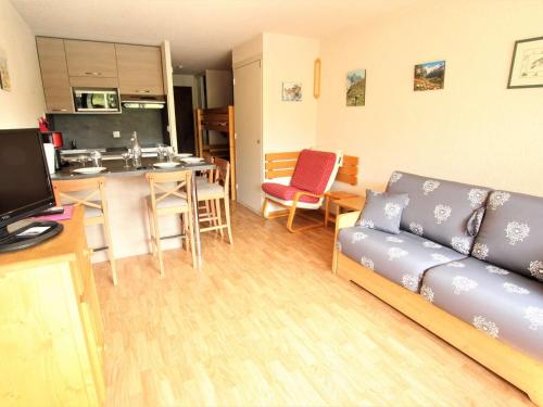 Appartement La Salle-les-Alpes, 1 pièce, 4 personnes - FR-1-330F-106