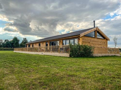 Immaculate 4-Bed Private Luxury Lodge Near York
