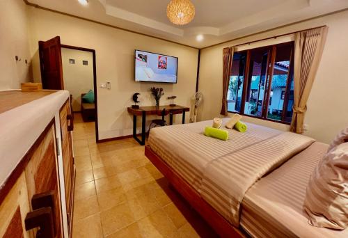 2 bedrooms, 3 beds