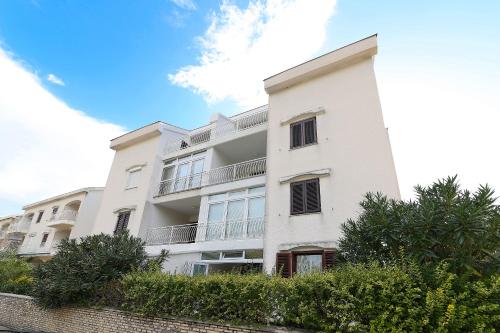 Inviting apartment in Jadranovo with balconyterrace in 普洛默斯克