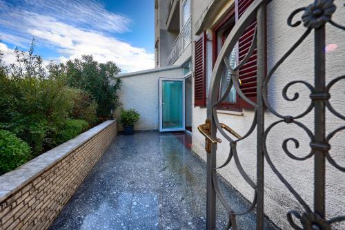 Inviting apartment in Jadranovo with balconyterrace in 普洛默斯克