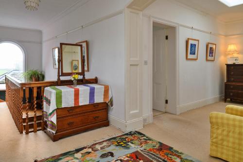 Finest Retreats - Edwardian Country House - 9 Bed, Sleeping up to 21