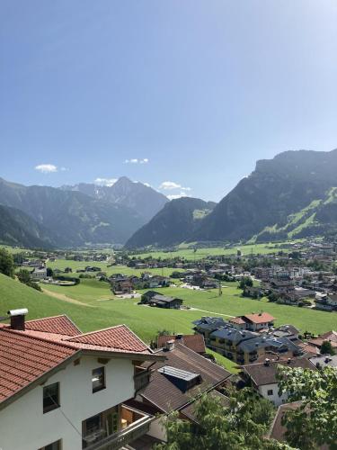 Margit Eberharter in Hainzenberg, Österreich