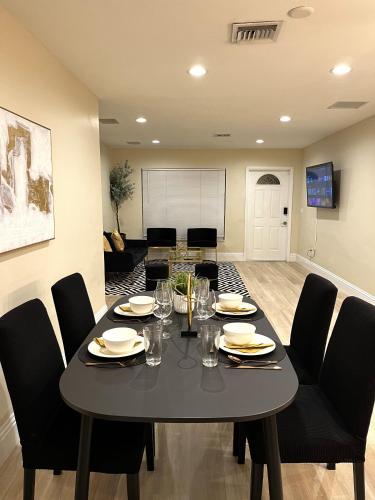 Luxury 5Bed Family/Friends Gateway. 10Min to Beach in Fort Lauderdale, USA