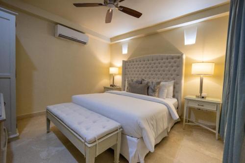 Room in Guest room - Cc-3 Double Room In Getsemani With Breakfast And Pool