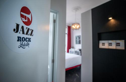 Rock Lobster City Lodge - image 9