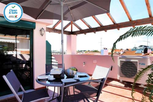 Wondrous Terrace Apartment in Cascais Center