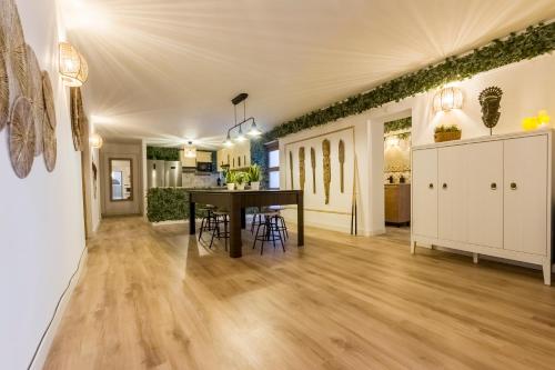 ห้องครัว, Santo - Coworking - Coliving - Madrid near จัตุรัสเอสปาญา