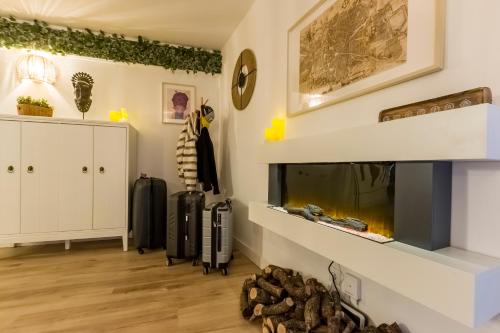 Santo - Coworking - Coliving - Madrid – Madrid, NC
