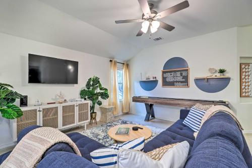 Modern Granite Shoals Retreat with Fire Pit! in Granite Shoals, USA
