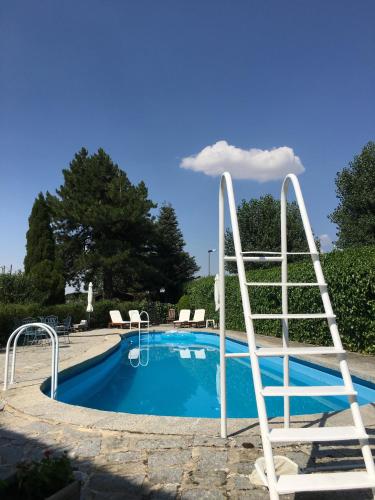 Villa Aurelia - Casa de campo con jardín y piscina entre Madrid y Segovia