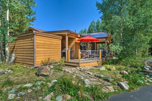 Breckenridge Cabin with Pool Access, Close to Skiing in Breckenridge, USA