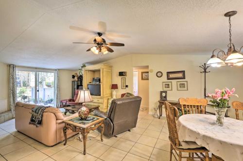 Quincy Home with Deck and Outdoor Patio Furniture, Quincy (fotografie 7)